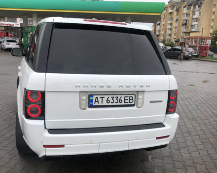 Білий Ленд Ровер Рендж Ровер, об'ємом двигуна 5 л та пробігом 130 тис. км за 23900 $, фото 9 на Automoto.ua