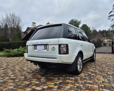Белый Ленд Ровер Рендж Ровер, объемом двигателя 4.4 л и пробегом 209 тыс. км за 24894 $, фото 2 на Automoto.ua
