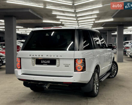 Білий Ленд Ровер Рендж Ровер, об'ємом двигуна 4.37 л та пробігом 126 тис. км за 29000 $, фото 7 на Automoto.ua