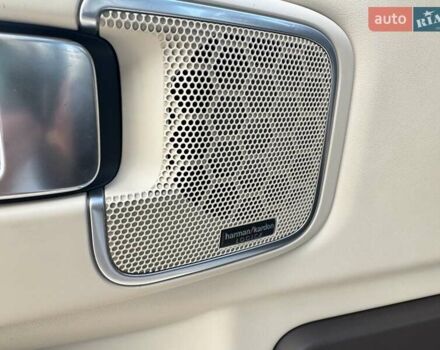 Белый Ленд Ровер Рендж Ровер, объемом двигателя 4.37 л и пробегом 177 тыс. км за 22500 $, фото 10 на Automoto.ua