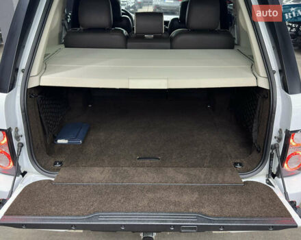 Білий Ленд Ровер Рендж Ровер, об'ємом двигуна 4.37 л та пробігом 126 тис. км за 29000 $, фото 21 на Automoto.ua