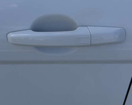 Білий Ленд Ровер Рендж Ровер, об'ємом двигуна 2 л та пробігом 89 тис. км за 19999 $, фото 54 на Automoto.ua