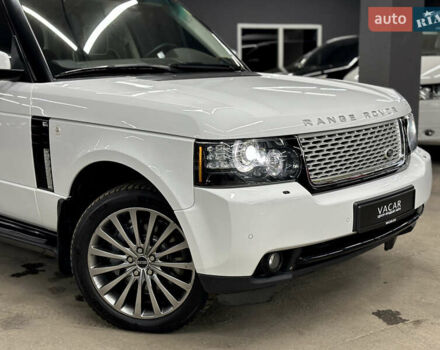 Білий Ленд Ровер Рендж Ровер, об'ємом двигуна 4.37 л та пробігом 126 тис. км за 29000 $, фото 12 на Automoto.ua