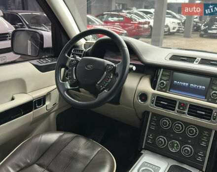 Білий Ленд Ровер Рендж Ровер, об'ємом двигуна 4.37 л та пробігом 126 тис. км за 29000 $, фото 42 на Automoto.ua