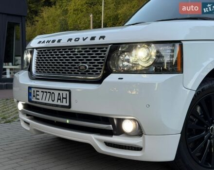 Білий Ленд Ровер Рендж Ровер, об'ємом двигуна 4.4 л та пробігом 250 тис. км за 24500 $, фото 97 на Automoto.ua