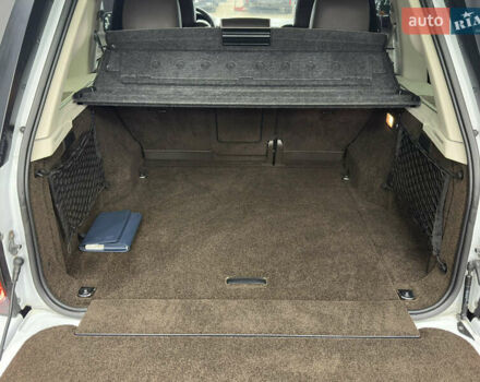 Білий Ленд Ровер Рендж Ровер, об'ємом двигуна 4.37 л та пробігом 126 тис. км за 29000 $, фото 24 на Automoto.ua