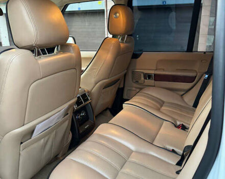 Ленд Ровер Рендж Ровер 2012 в Киеве на Automoto.ua Белый Ленд Ровер Рендж Ровер, объемом двигателя 4.37 л и пробегом 350 тыс. км за 25000 $, фото 3 на Automoto.ua