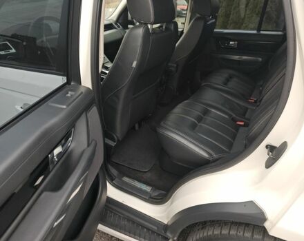 Белый Ленд Ровер Рендж Ровер, объемом двигателя 5 л и пробегом 252 тыс. км за 14300 $, фото 6 на Automoto.ua