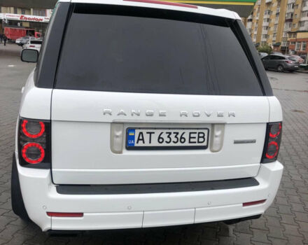 Білий Ленд Ровер Рендж Ровер, об'ємом двигуна 5 л та пробігом 130 тис. км за 23900 $, фото 12 на Automoto.ua