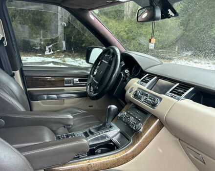 Белый Ленд Ровер Рендж Ровер, объемом двигателя 2.99 л и пробегом 270 тыс. км за 19500 $, фото 8 на Automoto.ua