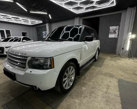 Белый Ленд Ровер Рендж Ровер, объемом двигателя 4.37 л и пробегом 231 тыс. км за 21000 $, фото 1 на Automoto.ua