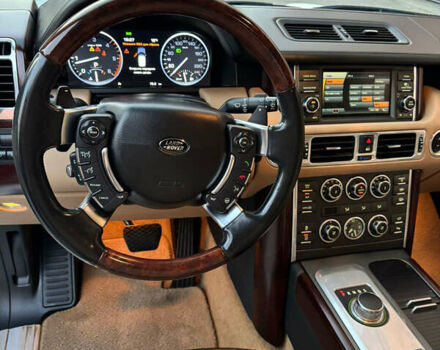 Ленд Ровер Рендж Ровер 2012 в Киеве на Automoto.ua Белый Ленд Ровер Рендж Ровер, объемом двигателя 4.37 л и пробегом 350 тыс. км за 25000 $, фото 4 на Automoto.ua