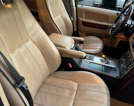 Ленд Ровер Рендж Ровер 2012 в Киеве на Automoto.ua Белый Ленд Ровер Рендж Ровер, объемом двигателя 4.37 л и пробегом 350 тыс. км за 25000 $, фото 2 на Automoto.ua