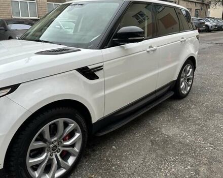 Белый Ленд Ровер Рендж Ровер, объемом двигателя 5 л и пробегом 121 тыс. км за 34500 $, фото 2 на Automoto.ua
