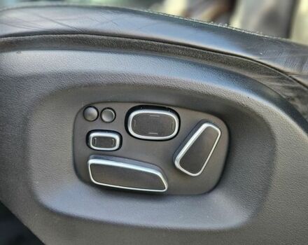 Белый Ленд Ровер Рендж Ровер, объемом двигателя 5 л и пробегом 198 тыс. км за 28500 $, фото 85 на Automoto.ua