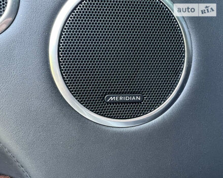 Білий Ленд Ровер Рендж Ровер, об'ємом двигуна 4.4 л та пробігом 180 тис. км за 50000 $, фото 28 на Automoto.ua