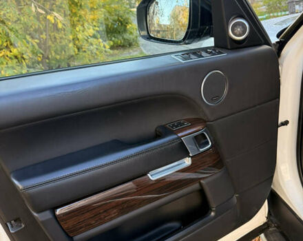 Белый Ленд Ровер Рендж Ровер, объемом двигателя 3 л и пробегом 211 тыс. км за 29200 $, фото 13 на Automoto.ua