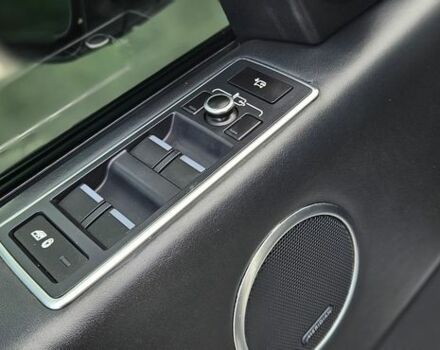 Белый Ленд Ровер Рендж Ровер, объемом двигателя 5 л и пробегом 198 тыс. км за 28500 $, фото 51 на Automoto.ua