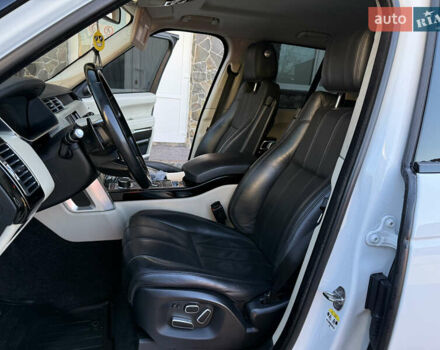 Белый Ленд Ровер Рендж Ровер, объемом двигателя 4.4 л и пробегом 182 тыс. км за 35999 $, фото 22 на Automoto.ua