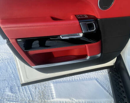 Белый Ленд Ровер Рендж Ровер, объемом двигателя 4.37 л и пробегом 91 тыс. км за 49000 $, фото 21 на Automoto.ua