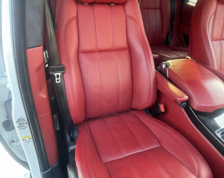 Белый Ленд Ровер Рендж Ровер, объемом двигателя 4.37 л и пробегом 91 тыс. км за 49000 $, фото 14 на Automoto.ua