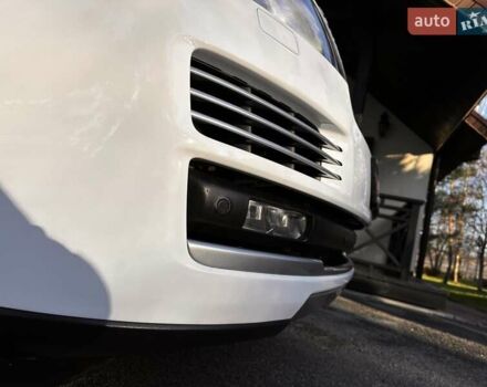 Белый Ленд Ровер Рендж Ровер, объемом двигателя 4.37 л и пробегом 267 тыс. км за 33900 $, фото 8 на Automoto.ua