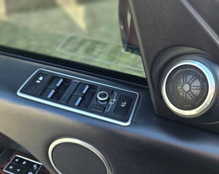 Белый Ленд Ровер Рендж Ровер, объемом двигателя 5 л и пробегом 198 тыс. км за 28500 $, фото 83 на Automoto.ua