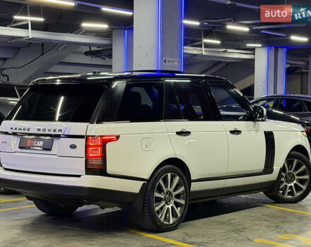 Белый Ленд Ровер Рендж Ровер, объемом двигателя 4.37 л и пробегом 240 тыс. км за 31000 $, фото 12 на Automoto.ua