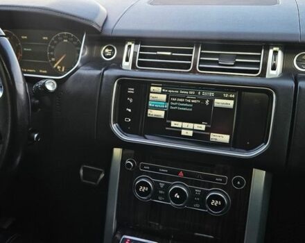 Белый Ленд Ровер Рендж Ровер, объемом двигателя 5 л и пробегом 198 тыс. км за 28500 $, фото 104 на Automoto.ua