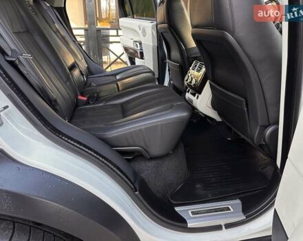 Белый Ленд Ровер Рендж Ровер, объемом двигателя 4.37 л и пробегом 267 тыс. км за 33900 $, фото 34 на Automoto.ua