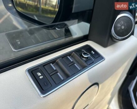 Белый Ленд Ровер Рендж Ровер, объемом двигателя 4.37 л и пробегом 267 тыс. км за 33900 $, фото 48 на Automoto.ua