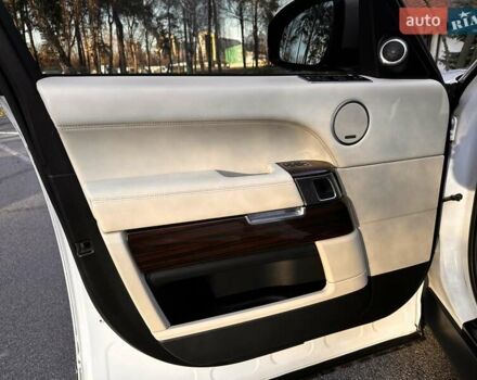 Белый Ленд Ровер Рендж Ровер, объемом двигателя 4.37 л и пробегом 267 тыс. км за 33900 $, фото 45 на Automoto.ua