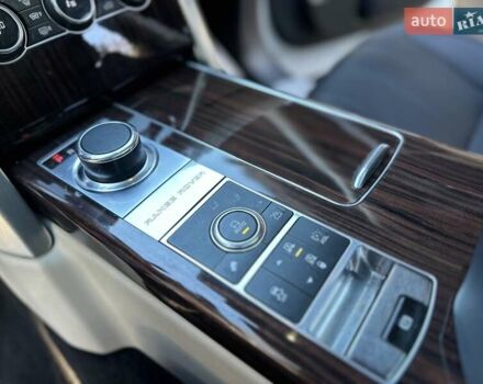 Белый Ленд Ровер Рендж Ровер, объемом двигателя 4.37 л и пробегом 267 тыс. км за 33900 $, фото 55 на Automoto.ua