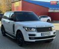 Белый Ленд Ровер Рендж Ровер, объемом двигателя 4.4 л и пробегом 182 тыс. км за 35999 $, фото 1 на Automoto.ua