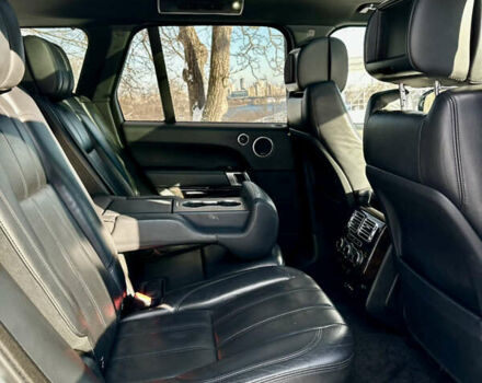 Белый Ленд Ровер Рендж Ровер, объемом двигателя 5 л и пробегом 190 тыс. км за 29000 $, фото 13 на Automoto.ua