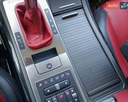 Білий Ленд Ровер Рендж Ровер, об'ємом двигуна 2.99 л та пробігом 180 тис. км за 25000 $, фото 22 на Automoto.ua