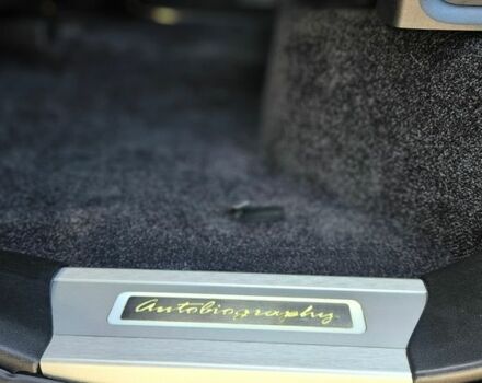 Белый Ленд Ровер Рендж Ровер, объемом двигателя 5 л и пробегом 198 тыс. км за 28500 $, фото 88 на Automoto.ua