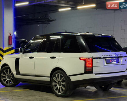 Белый Ленд Ровер Рендж Ровер, объемом двигателя 4.37 л и пробегом 240 тыс. км за 31000 $, фото 18 на Automoto.ua