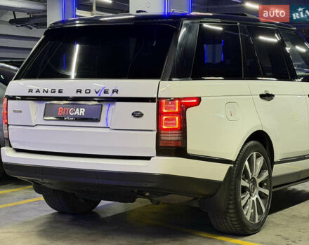 Белый Ленд Ровер Рендж Ровер, объемом двигателя 4.37 л и пробегом 240 тыс. км за 31000 $, фото 14 на Automoto.ua