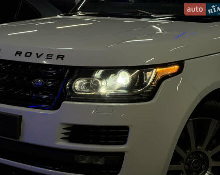 Белый Ленд Ровер Рендж Ровер, объемом двигателя 4.37 л и пробегом 240 тыс. км за 31000 $, фото 10 на Automoto.ua
