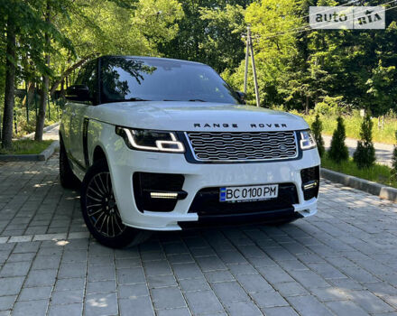 Білий Ленд Ровер Рендж Ровер, об'ємом двигуна 4.4 л та пробігом 180 тис. км за 50000 $, фото 15 на Automoto.ua