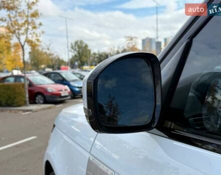 Білий Ленд Ровер Рендж Ровер, об'ємом двигуна 4.37 л та пробігом 180 тис. км за 29990 $, фото 14 на Automoto.ua