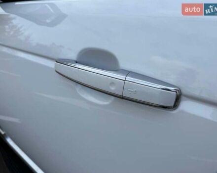 Білий Ленд Ровер Рендж Ровер, об'ємом двигуна 4.37 л та пробігом 180 тис. км за 29990 $, фото 13 на Automoto.ua