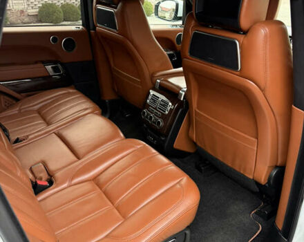 Білий Ленд Ровер Рендж Ровер, об'ємом двигуна 4.4 л та пробігом 130 тис. км за 38500 $, фото 34 на Automoto.ua