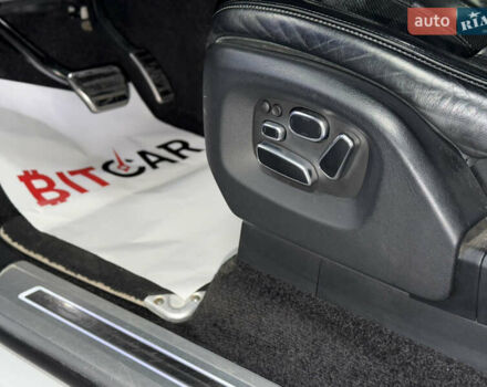 Белый Ленд Ровер Рендж Ровер, объемом двигателя 4.37 л и пробегом 240 тыс. км за 31000 $, фото 33 на Automoto.ua