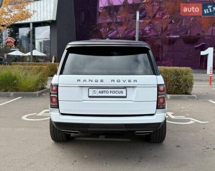 Білий Ленд Ровер Рендж Ровер, об'ємом двигуна 4.37 л та пробігом 180 тис. км за 29990 $, фото 4 на Automoto.ua