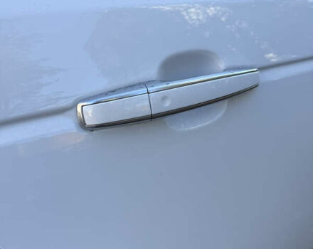 Ленд Ровер Рендж Ровер 2013 у Києві на Automoto.ua Білий Ленд Ровер Рендж Ровер, об'ємом двигуна 3 л та пробігом 211 тис. км за 37000 $, фото 12 на Automoto.ua