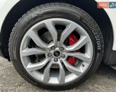 Белый Ленд Ровер Рендж Ровер, объемом двигателя 5 л и пробегом 121 тыс. км за 34500 $, фото 41 на Automoto.ua