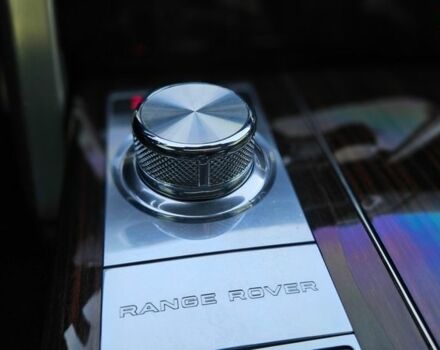 Белый Ленд Ровер Рендж Ровер, объемом двигателя 5 л и пробегом 198 тыс. км за 28500 $, фото 103 на Automoto.ua