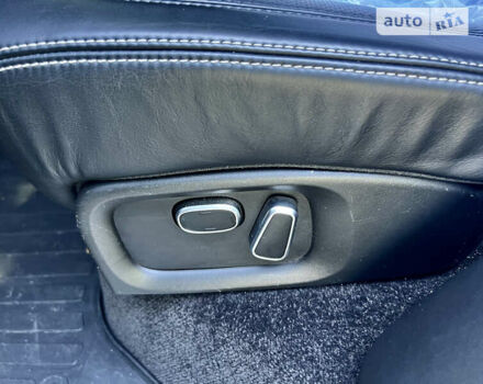 Білий Ленд Ровер Рендж Ровер, об'ємом двигуна 4.4 л та пробігом 180 тис. км за 50000 $, фото 36 на Automoto.ua